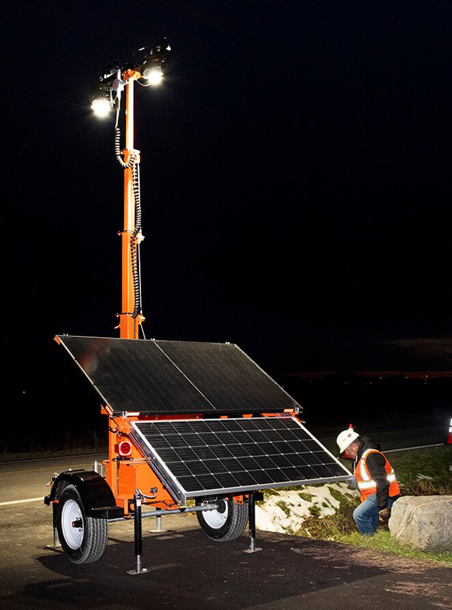 Tours d'éclairage solaires